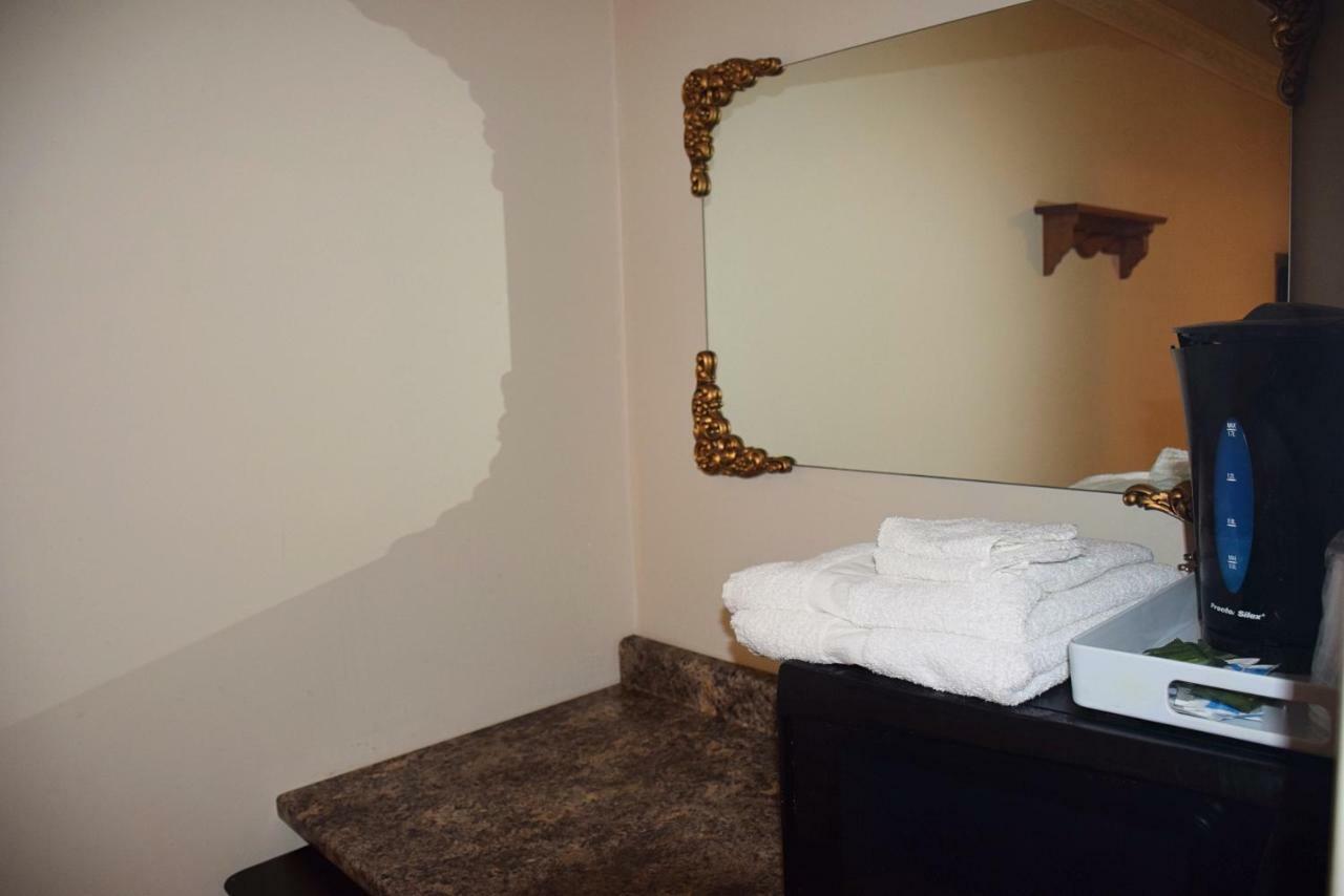 Kent Motel Chatham-Kent Eksteriør bilde
